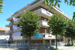 Martinsicuro vendesi in zona residenziale e centrale…. Martinsicuro vendesi in zona residenziale e centrale….