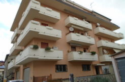 Martinsicuro vendesi in zona centrale e a mt 300 dal mare… Martinsicuro vendesi in zona centrale e a mt 300 dal mare…